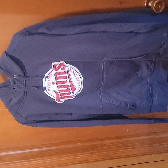 Antigua Other - ANTIGUA Mens Hoodie with Minnesota Twins Logo